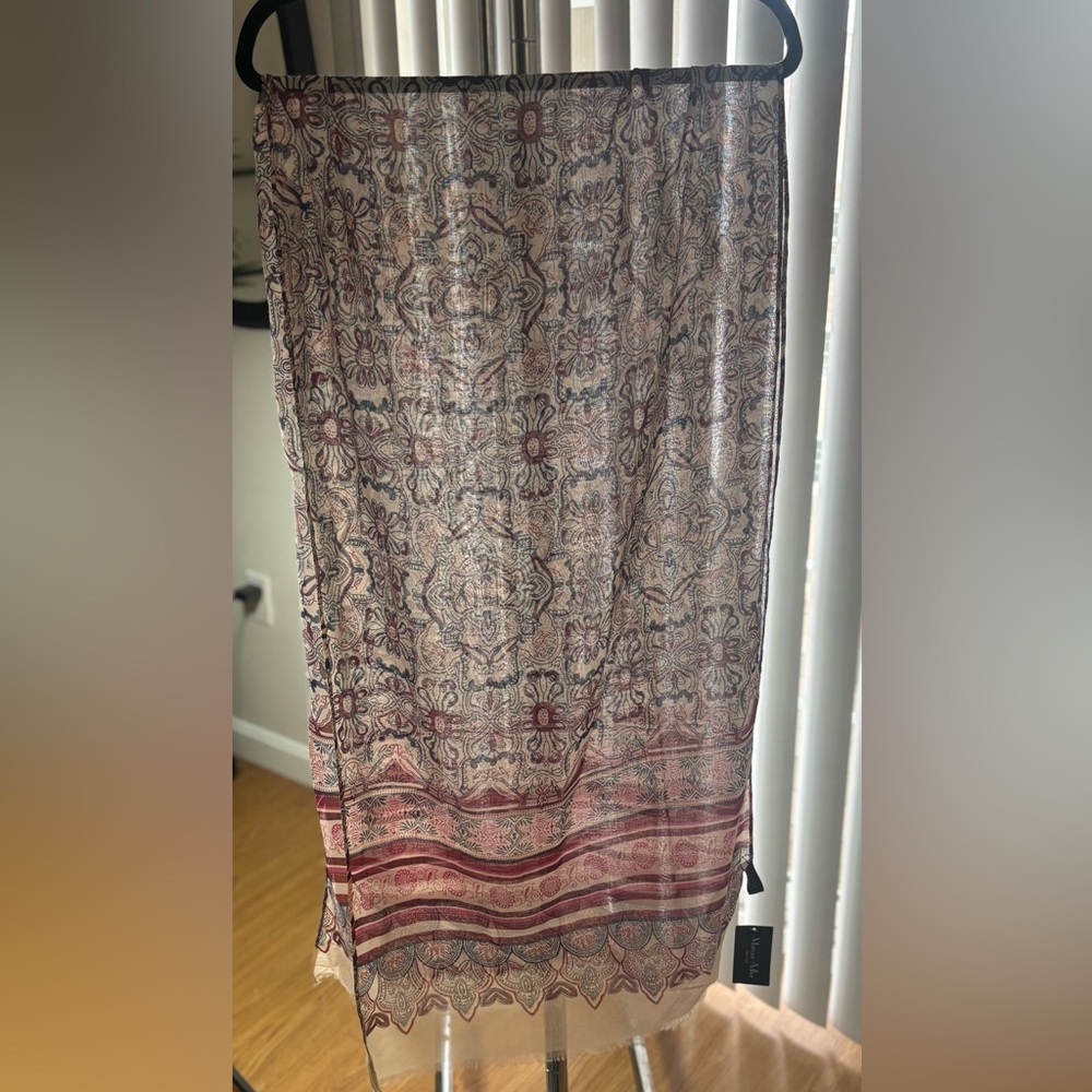 Lightweight Floral Paisley Scarf in Cream and Burgundy